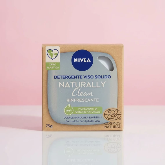 Nivea Naturally Clean Artisztító Szappan Mandulaolajjal és Áfonyával 75 g